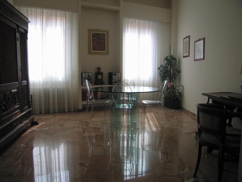 B&B Mercurio Bologna Bagian luar foto
